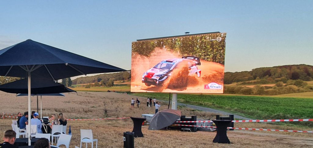 led screen sport event - VIP village Ypres 24HR - led scherm huren evenement